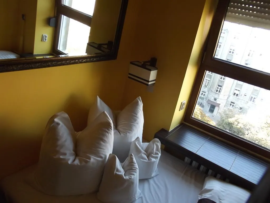 Bed4City Grojecka Street Warsaw